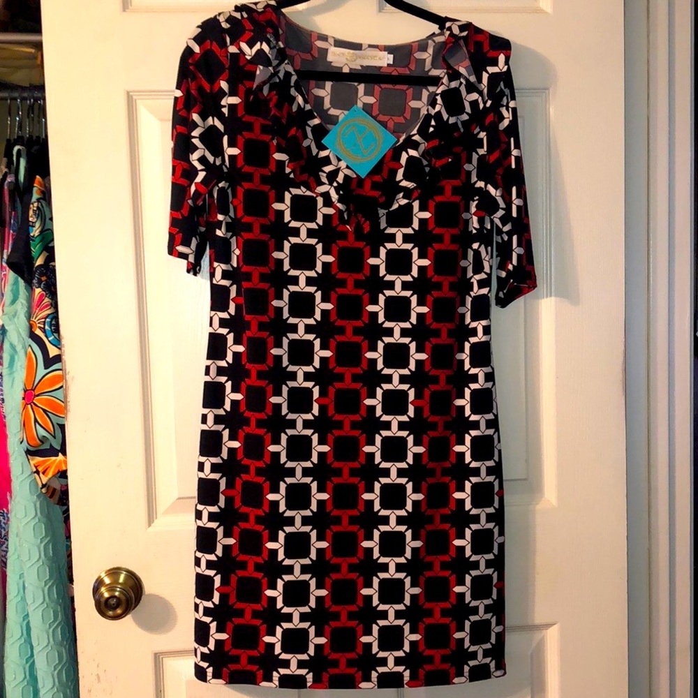 NWT Tracy Negoshian Tiffany red and black vneck ruffle